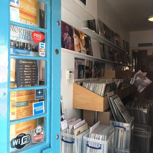 It’s Record Store Day @voxboxmusic is Dug Friendly and has a great selection of records…